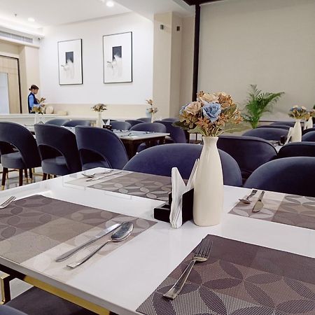 Hotel Elinor By Dazzling Hotels & Resorts Agra  Zewnętrze zdjęcie