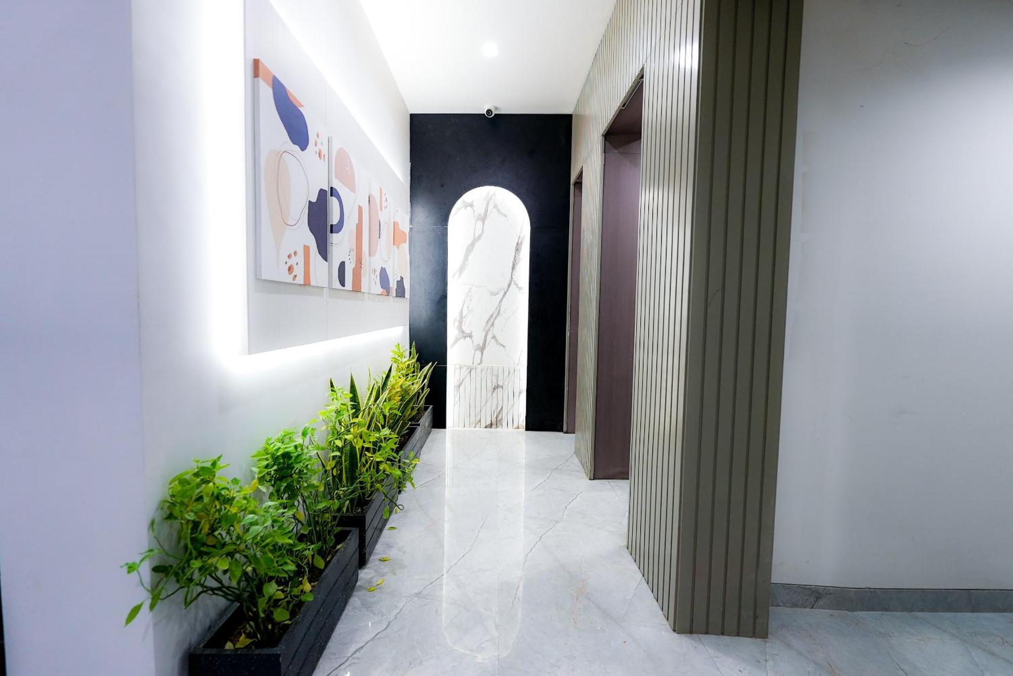 Hotel Elinor By Dazzling Hotels & Resorts Agra  Zewnętrze zdjęcie