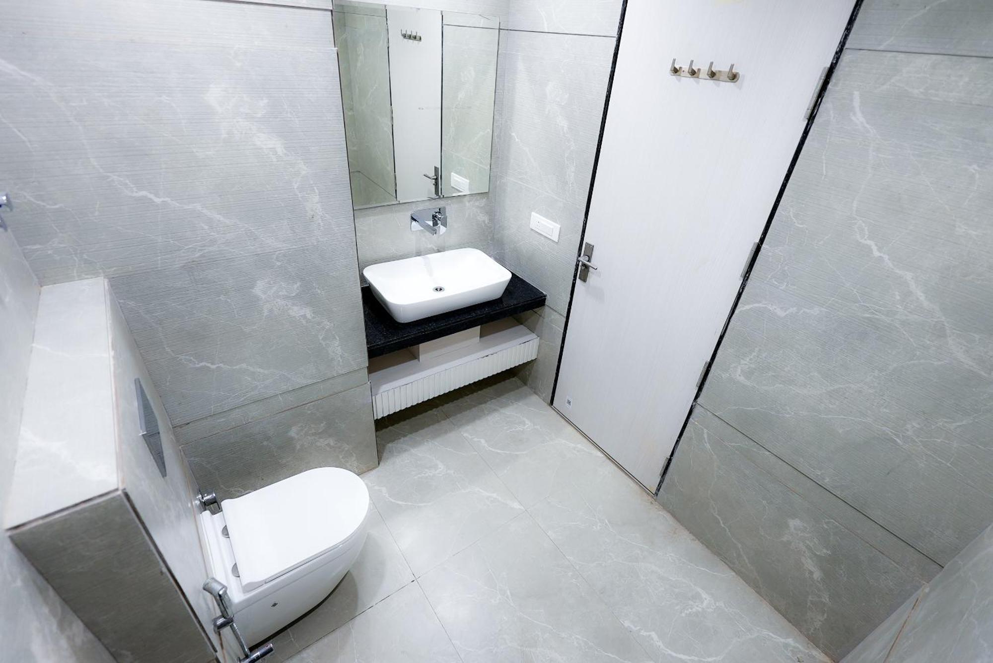 Hotel Elinor By Dazzling Hotels & Resorts Agra  Zewnętrze zdjęcie
