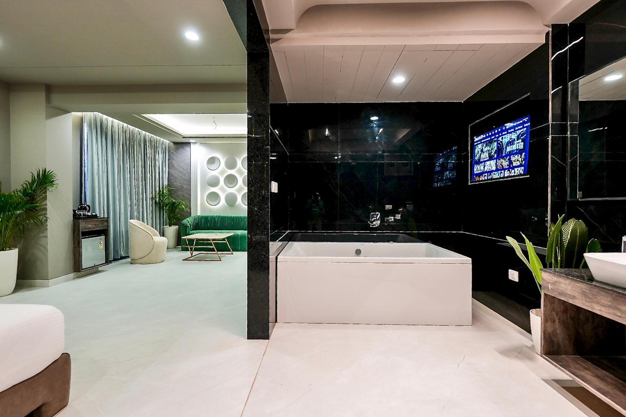Hotel Elinor By Dazzling Hotels & Resorts Agra  Zewnętrze zdjęcie