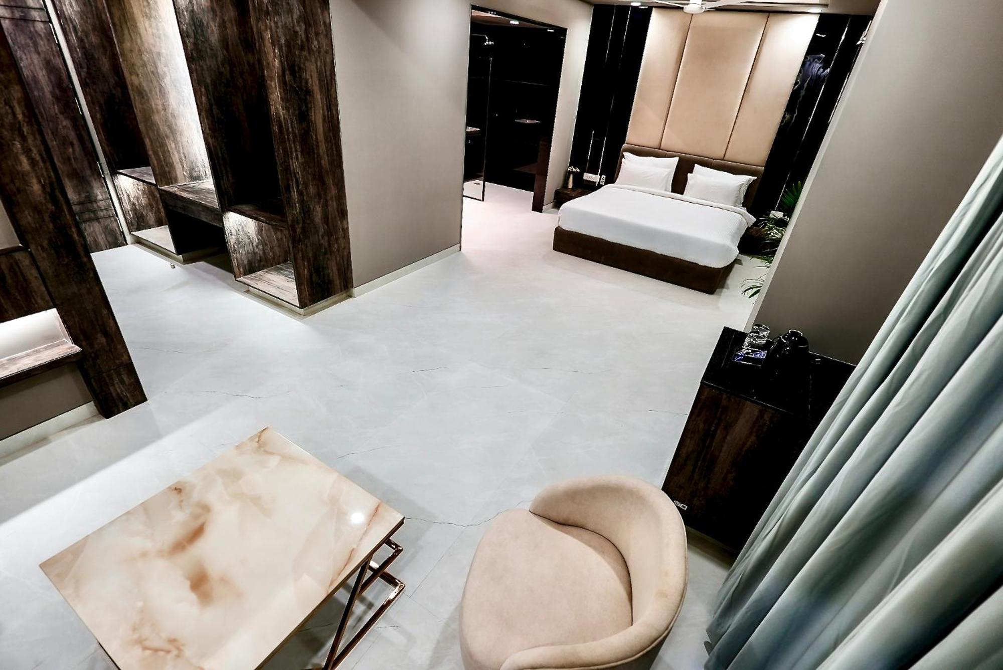 Hotel Elinor By Dazzling Hotels & Resorts Agra  Zewnętrze zdjęcie
